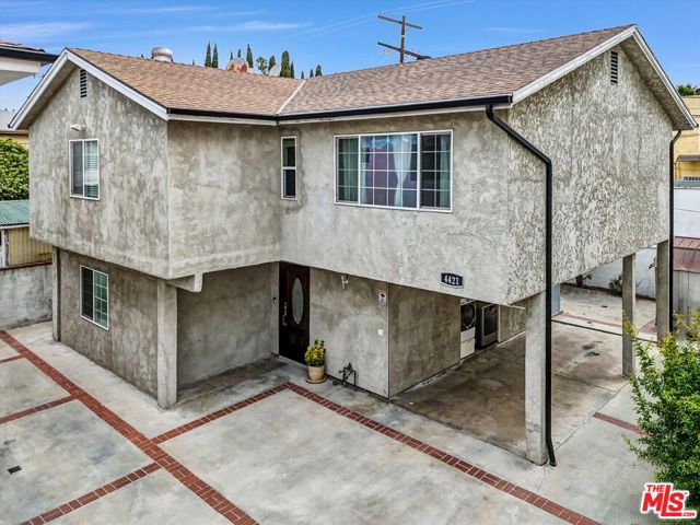 4421 Prospect Avenue, Los Angeles CA: https://media.crmls.org/mediaz/ac06fd51-ccb7-4705-a036-25aeb7284123.jpg