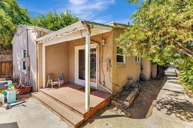 1179 San Benito Street, Hollister CA: https://media.crmls.org/mediaz/ac077346-b309-48d4-8e8f-e64dd3b85ce8.jpg