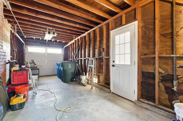 1016 Patricia Avenue, San Mateo CA: https://media.crmls.org/mediaz/ac081e9d-d83a-4601-8ccd-11946b2dfb25.jpg