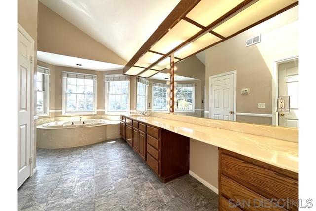 920 Country Club, Coronado CA: https://media.crmls.org/mediaz/ac0821a5-958e-492d-b5f9-5cd298e9b1c9.jpg