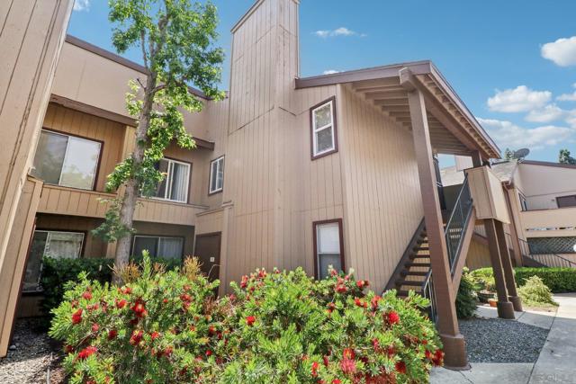 6540 College Grove Dr, San Diego CA: https://media.crmls.org/mediaz/ac09da1e-21ff-45db-bf93-abd3ba1a802a.jpg