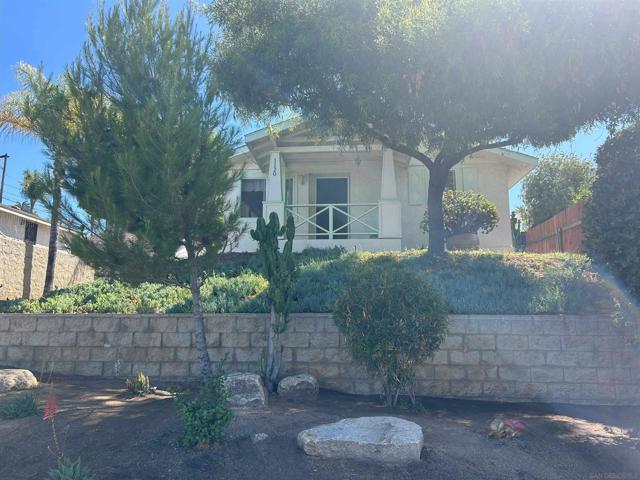 1120 S Broadway, Escondido CA: https://media.crmls.org/mediaz/ac0b4c88-4f9a-4740-b943-9592be44b49f.jpg