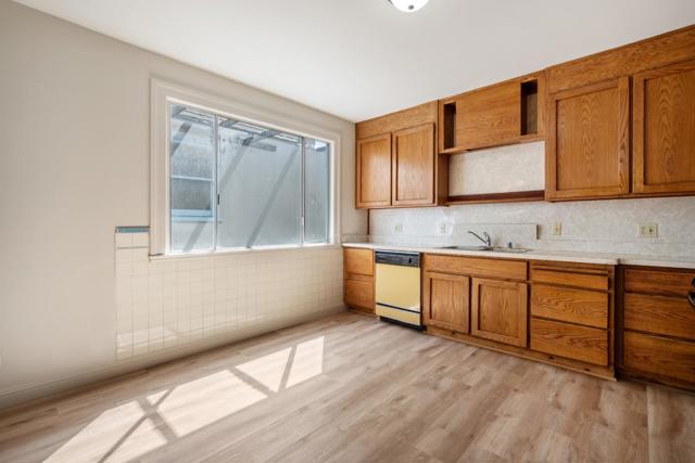 1615 La Salle Avenue, San Francisco CA: https://media.crmls.org/mediaz/ac0c793f-7dce-465a-b0d9-606b01775243.jpg