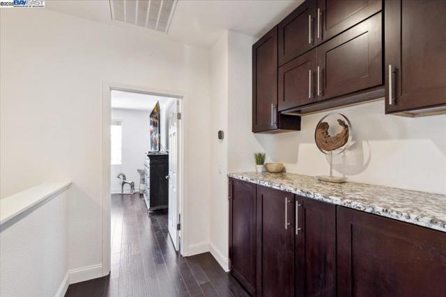 366 Karelian St, Danville CA: https://media.crmls.org/mediaz/ac0ca5b0-8625-432d-bc7f-45d9f336423d.jpg