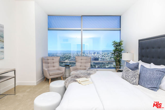 900 W OLYMPIC Boulevard, Los Angeles CA: https://media.crmls.org/mediaz/ac0cc366-a1ab-454f-962d-a9c469b62446.jpg