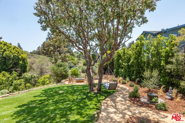 6653 Zumirez Drive, Malibu, California 90265, 4 Bedrooms Bedrooms, ,3 BathroomsBathrooms,Single Family Residence,For Sale,Zumirez,24431627