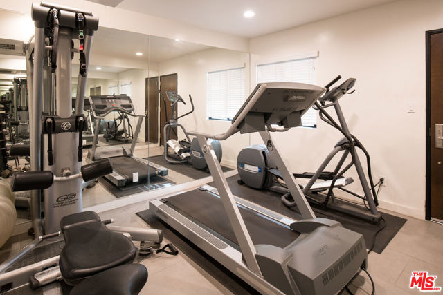 931 N ALFRED Street, Los Angeles CA: https://media.crmls.org/mediaz/ac0e7cef-9dab-4252-89c1-18c7756c96f8.jpg