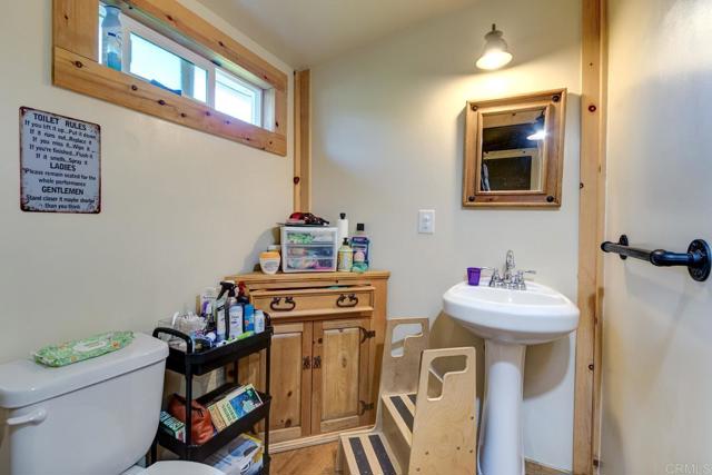 Detail Gallery Image 6 of 35 For 1380 Oak Hill Dr #42,  Escondido,  CA 92026 - 3 Beds | 2 Baths