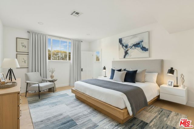 9315 Beverly Crest Drive, Beverly Hills CA: https://media.crmls.org/mediaz/ac0f5343-b373-46dd-be9f-ee873de3ce82.jpg