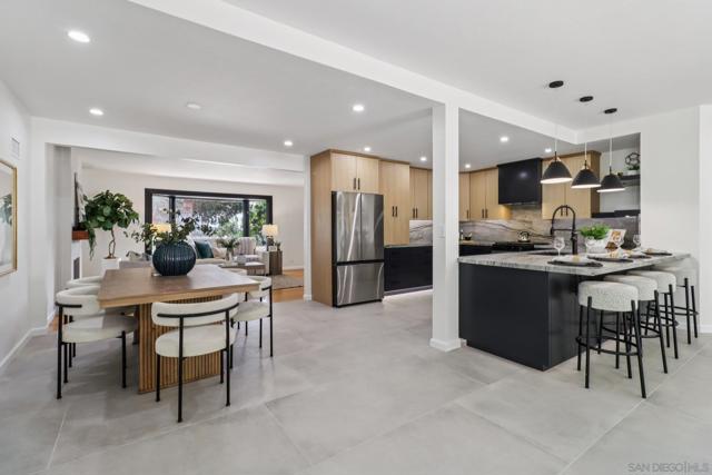 8560 Sunrise Ave, La Mesa CA: https://media.crmls.org/mediaz/ac112c77-0e39-4040-af5c-de07808dc512.jpg