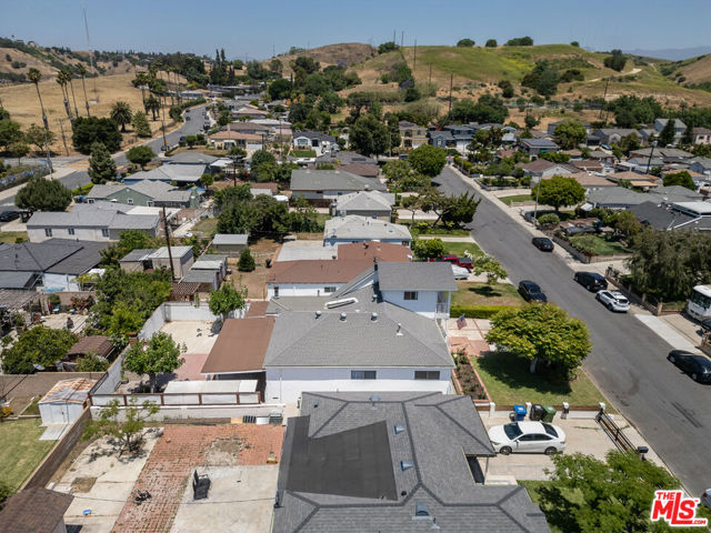 2101 N Almadale Avenue, Los Angeles CA: https://media.crmls.org/mediaz/ac11604a-633a-4c94-9efd-ea76c9065c10.jpg