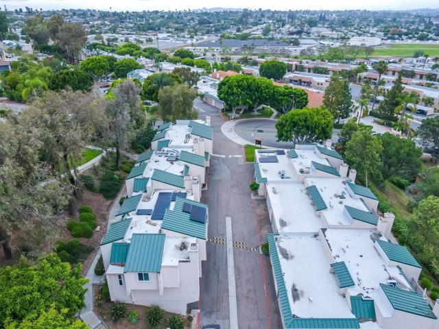 Detail Gallery Image 36 of 56 For 694 Ascot Dr, Vista,  CA 92083 - 3 Beds | 2/1 Baths