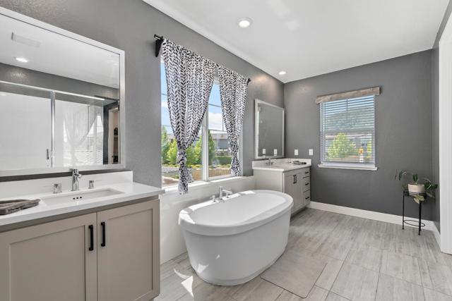 1611 Vinsanto Court, Gilroy CA: https://media.crmls.org/mediaz/ac125e27-0ec5-450a-9a78-cc51793c14ab.jpg