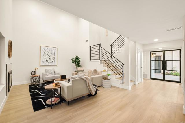 Detail Gallery Image 5 of 31 For 6844 Urubu St, Carlsbad,  CA 92009 - 3 Beds | 3 Baths