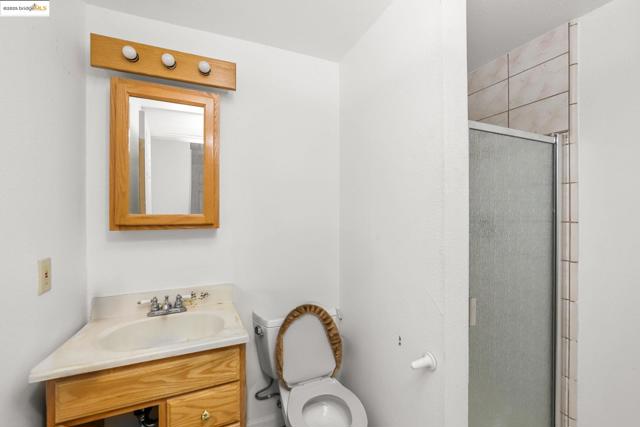 41 Apollo St, San Francisco CA: https://media.crmls.org/mediaz/ac1305fb-cd0d-447a-bc63-3dcc26a4177f.jpg