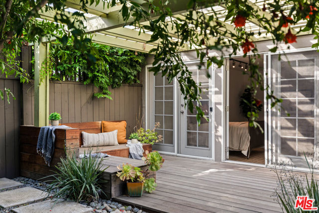1741 Pier Avenue, Santa Monica CA: https://media.crmls.org/mediaz/ac132978-a279-48aa-b5a3-90047ccd7402.jpg