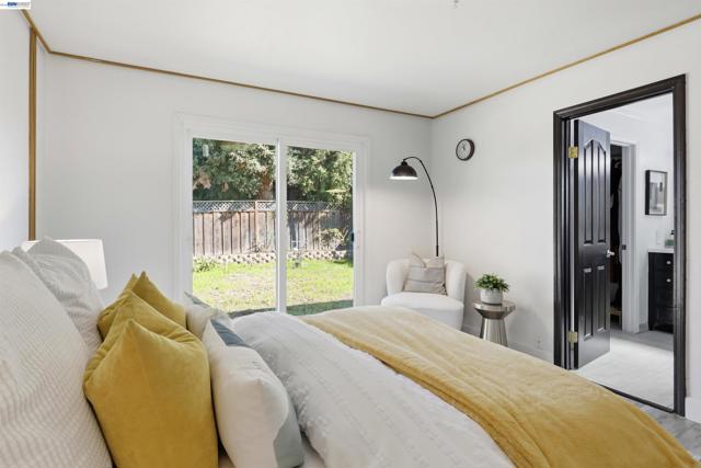 Image 27 of 39 For 4972 Minas Dr