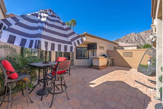 54121 Oakhill, La Quinta CA: https://media.crmls.org/mediaz/ac144e96-7696-4381-b27e-7be5d7857c1b.jpg