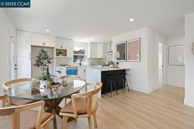 1923 Thompson Ln, El Sobrante CA: https://media.crmls.org/mediaz/ac146864-7705-446c-ab95-34fc0bb12a56.jpg