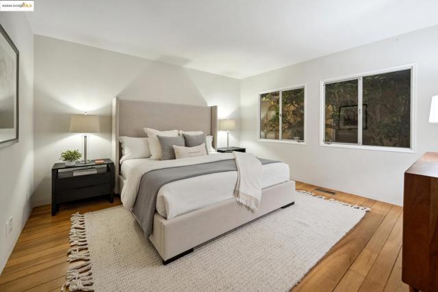 1025 Creston Rd, Berkeley CA: https://media.crmls.org/mediaz/ac14a6d1-5000-43b8-be87-8366d5940fd9.jpg