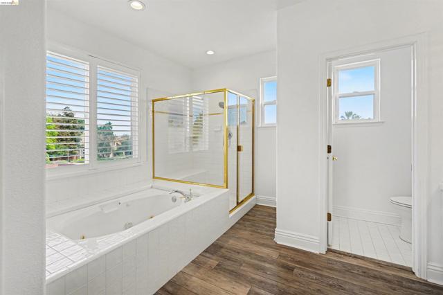 Image 28 of 57 For 2752 Placer Dr