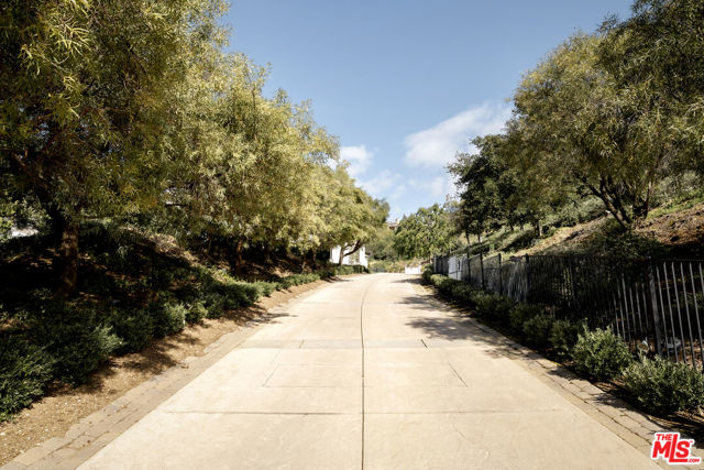 Image 5 of 62 For 2674 Stafford Road