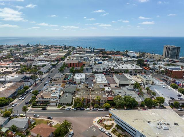 Detail Gallery Image 25 of 27 For 7828 Ivanhoe, La Jolla,  CA 92037 - 2 Beds | 2/1 Baths