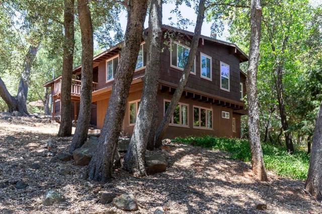 4470 Pine Ridge Avenue, Julian CA: https://media.crmls.org/mediaz/ac15d935-d1fe-43c3-89d9-126cef82cb0a.jpg