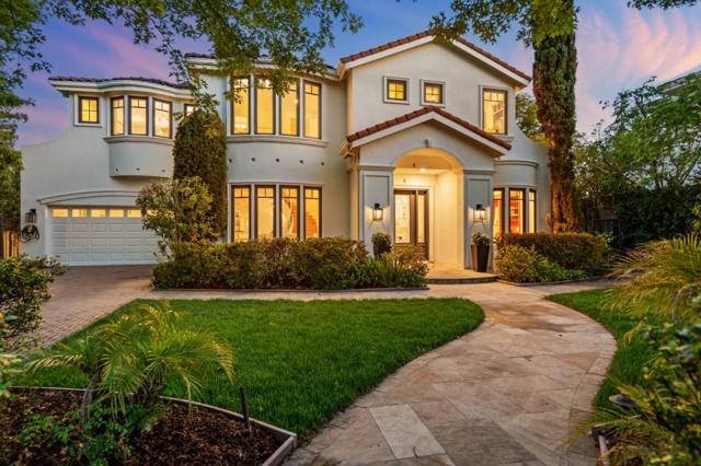 6 Zachary Court, Menlo Park CA: https://media.crmls.org/mediaz/ac162f74-10c6-42f3-b81f-c02878094b9e.jpg