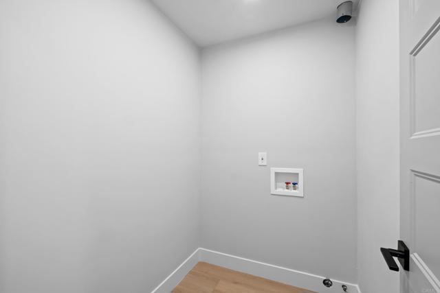 Image 37 of 57 For 10594 Rookwood Drive