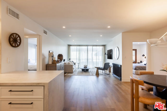 1351 N Crescent Heights Boulevard, West Hollywood CA: https://media.crmls.org/mediaz/ac163747-311c-4edc-a8d5-321ce4543110.jpg