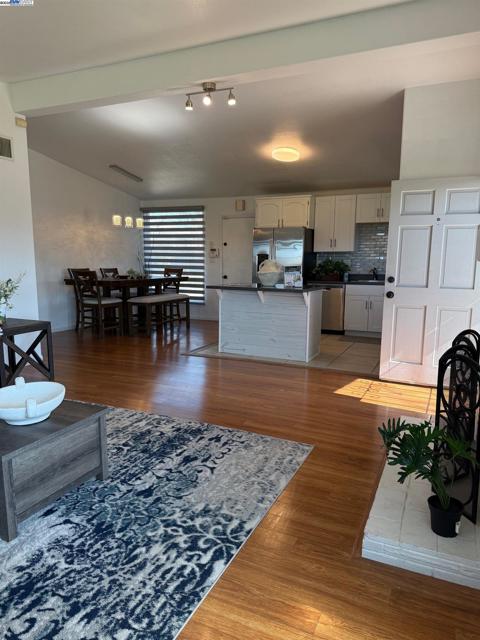 Image 9 of 16 For 4901 Eden Ct