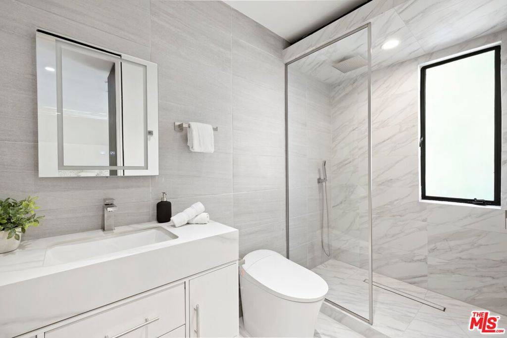 MLS #25625753 image #23