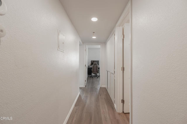 Detail Gallery Image 12 of 17 For 8801 Willis Ave #60,  Los Angeles,  CA 91402 - 3 Beds | 2 Baths