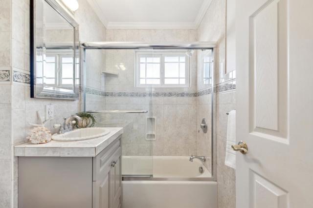 1371 Claudia Avenue, San Mateo CA: https://media.crmls.org/mediaz/ac190094-b427-4614-ac8b-81ebf4fa4721.jpg