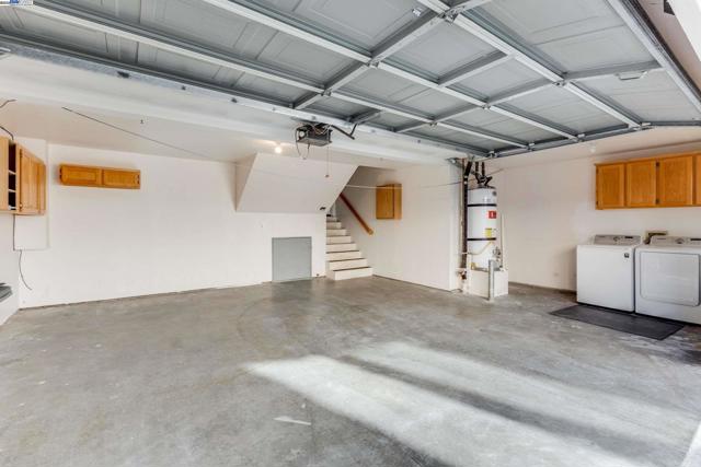 4579 Mangrove Dr, Dublin CA: https://media.crmls.org/mediaz/ac191eea-140d-4e9c-8a49-e5ae98a11939.jpg