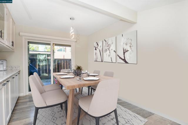 896 Camelback Place, Pleasant Hill CA: https://media.crmls.org/mediaz/ac1a0387-fc96-48e8-b864-5615e7dd399a.jpg