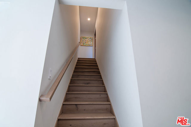 3658 Willowcrest Avenue photo 41