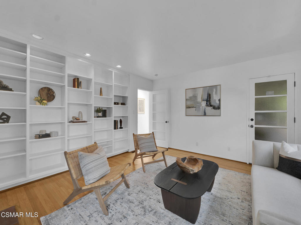 13606 Oak Canyon AvenueSherman Oaks img 16