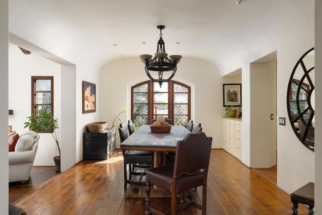 2563 Via Pisa, Del Mar CA: https://media.crmls.org/mediaz/ac1cf2c5-f407-4961-b7e5-c8e13d56988f.jpg