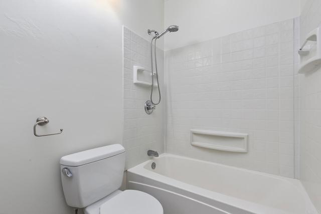 10546 VALLE VISTA RD, Lakeside CA: https://media.crmls.org/mediaz/ac1d8bc7-3954-4b5a-82bc-46a22ab5da09.jpg