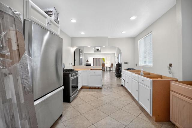 7000 Arthur Street, Oakland CA: https://media.crmls.org/mediaz/ac1f9c05-8f9c-45ba-a1fc-3a21d31a38f1.jpg