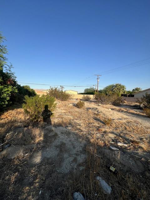 1500 Avenida Ramada, Desert Hot Springs CA: https://media.crmls.org/mediaz/ac205833-d5af-45ac-a806-149a5202da5a.jpg