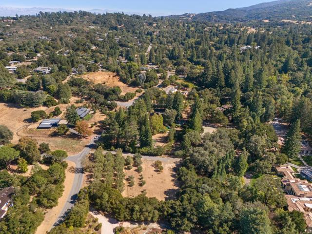 125 Mapache, Portola Valley CA: https://media.crmls.org/mediaz/ac21ae73-8718-408b-be47-8083451e86e6.jpg