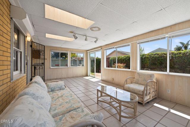 Detail Gallery Image 8 of 27 For 622 E Poplar St, Oxnard,  CA 93033 - 3 Beds | 3 Baths