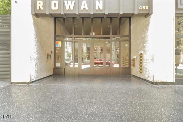 460 S Spring Street, Los Angeles CA: https://media.crmls.org/mediaz/ac23e2a7-4dc4-4311-aee4-79b614c726da.jpg