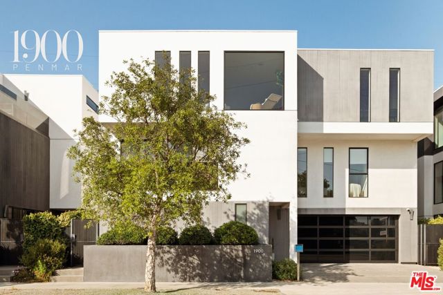 1900 Penmar Avenue, Venice CA: https://media.crmls.org/mediaz/ac25c880-af33-444c-aa9f-9d10ce07e3c3.jpg