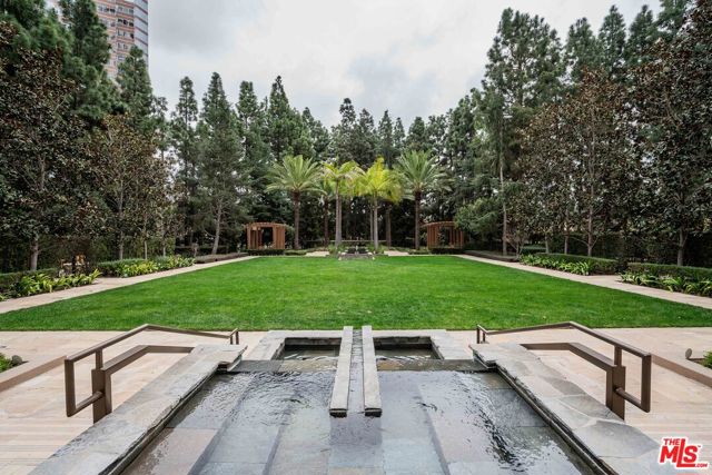 1 W Century Drive, Los Angeles CA: https://media.crmls.org/mediaz/ac28e7f8-3f0a-4713-9ffa-b5b8b6222b5d.jpg