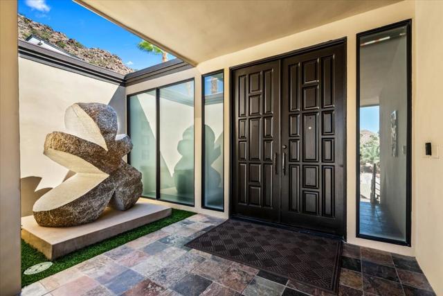 1695 Dunham Road, Palm Springs CA: https://media.crmls.org/mediaz/ac29bc3a-f298-4d91-b3c9-a6015c6c3f49.jpg
