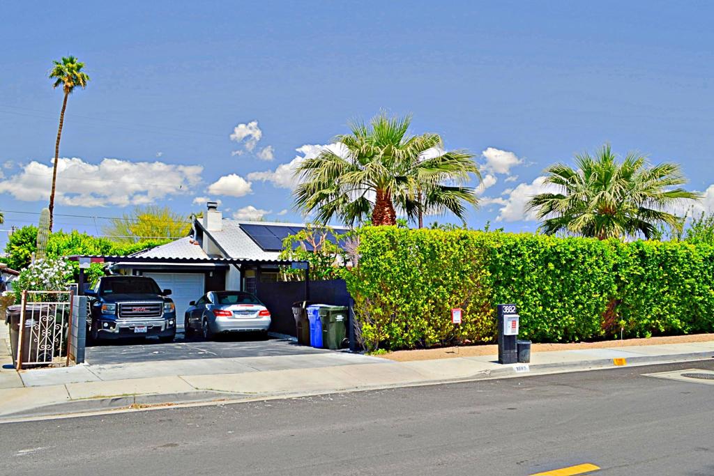 3882 E Sunny Dunes Road